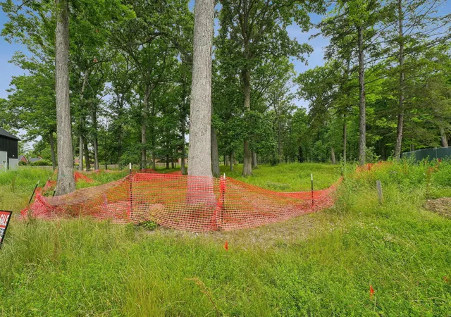 3rd image of 398 Forest Edge Dr, Winnetka, IL 60093 | MLS# 12701534