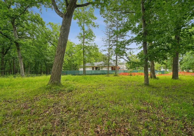 5th image of 398 Forest Edge Dr, Winnetka, IL 60093 | MLS# 12701534
