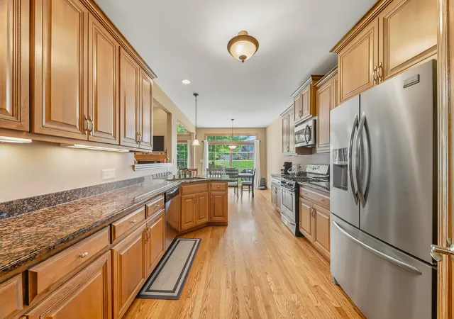 3rd image of 20373 Mackinac Point Dr, Frankfort, IL 60423 | MLS# 12701553