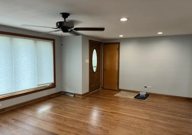 Homes for sale in Chicago, IL | 5144 S Natchez Ave, Chicago, IL 60638 | MLS# 12701564