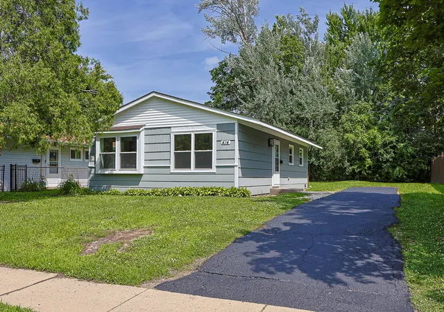1st image of 414 Tulsa Ave, Carpentersville, IL 60110 | MLS# 12701577