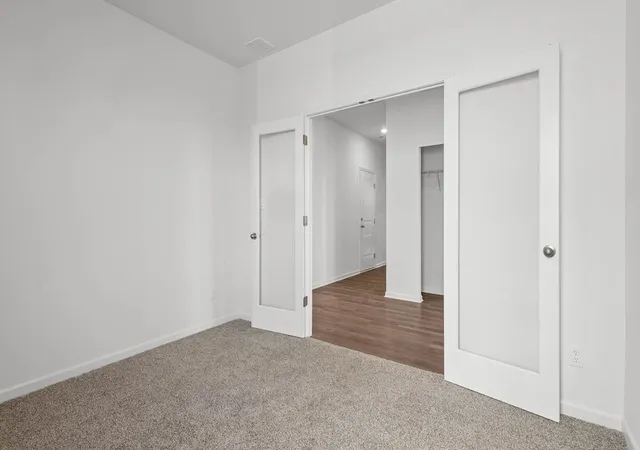 5th image of 1200 Tiger Lily Dr, Bartlett, IL 60103 | MLS# 12701586
