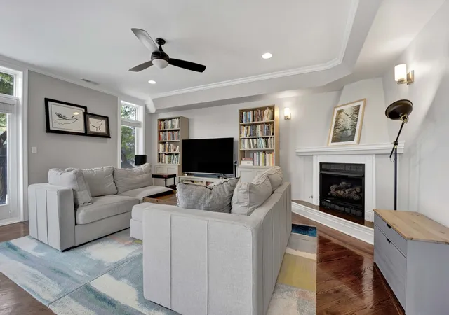 Homes for sale in Chicago, IL | 5006 N Western Ave #2, Chicago, IL 60625 | MLS# 12701635