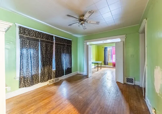 4th image of 11849 S Wentworth Ave, Chicago, IL 60628 | MLS# 12701637