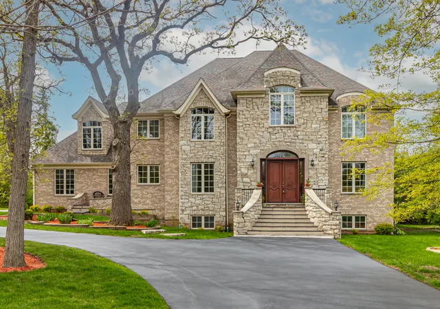 1st image of 1147 Steeple View Dr, Long Grove, IL 60047 | MLS# 12701638
