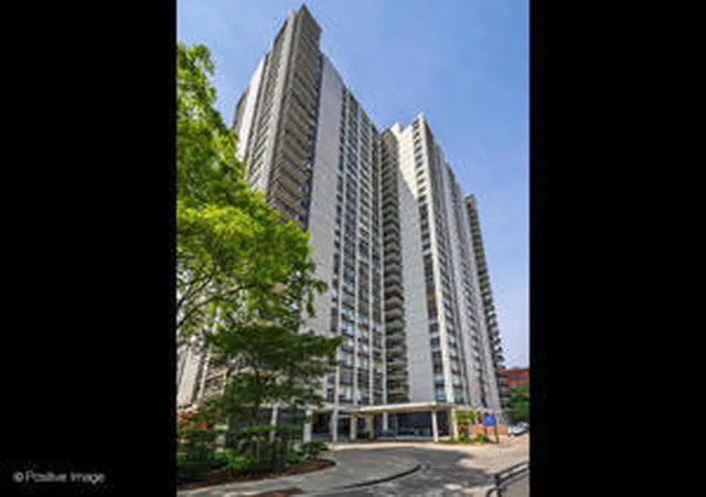 3rd image of 1460 N Sandburg Ter #803A, Chicago, IL 60610 | MLS# 12701664