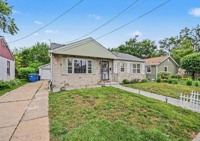 Homes for sale in Midlothian, IL | 14806 Lawndale Ave, Midlothian, IL 60445 | MLS# 12701696