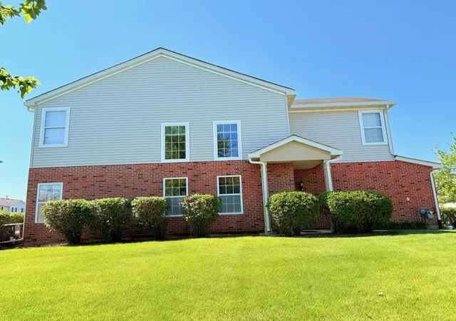 2nd image of 911 Berry Path Trl #911, Matteson, IL 60443 | MLS# 12701719