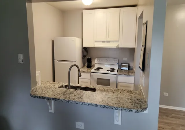 Homes for sale in Lake In The Hills, IL | 1354 Cunat Ct #1D, Lake In The Hills, IL 60156 | MLS# 12701724