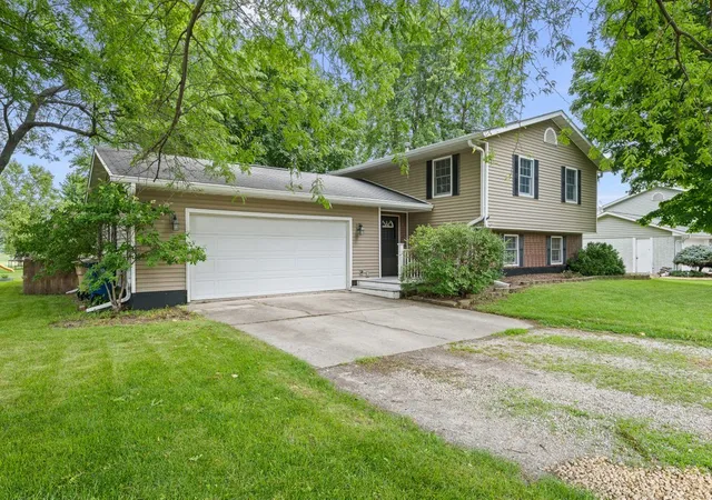 2nd image of 14 Pleasant View Dr, Annawan, IL 61234 | MLS# 12701730