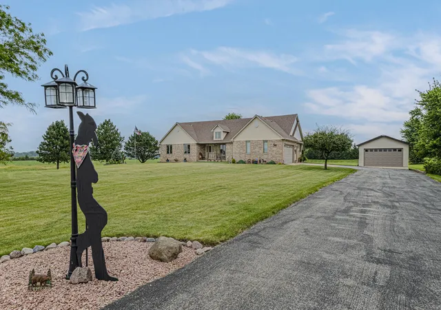 Photo 1 of Single family home for sale at 25111 S 104th Avenue, Frankfort, IL 60423 | MLS# 12701732 | Listing updated on 2026-09-12