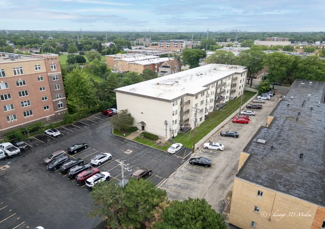 3rd image of 8232 Niles Ctr Rd, Skokie, IL 60077