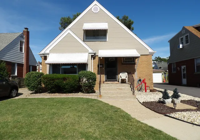 1st image of 7215 Beech Ave, Hammond, IN 46324 | MLS# 12701750