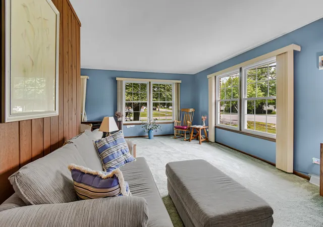 Photo 3 of Single family home for sale at 47 N Wabash Ave, Glenwood, IL 60425 | MLS# 12701753 | Listing updated on 2026-08-26