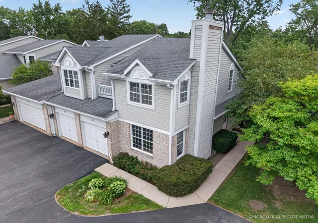 Homes for sale in Palatine, IL | 917 N Cove Dr #H, Palatine, IL 60067 | MLS# 12701789