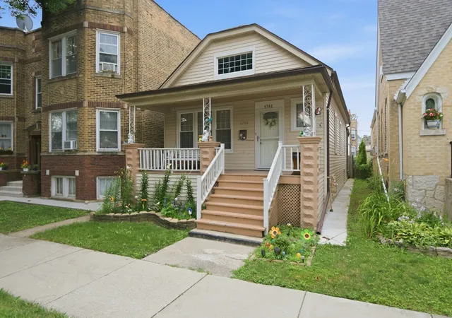 4th image of 4746 N Karlov Ave, Chicago, IL 60630 | MLS# 12701790
