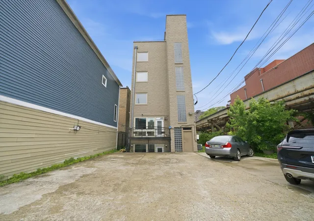 26th image of 308 W Evergreen Ave #1R, Chicago, IL 60610 | MLS# 12701805
