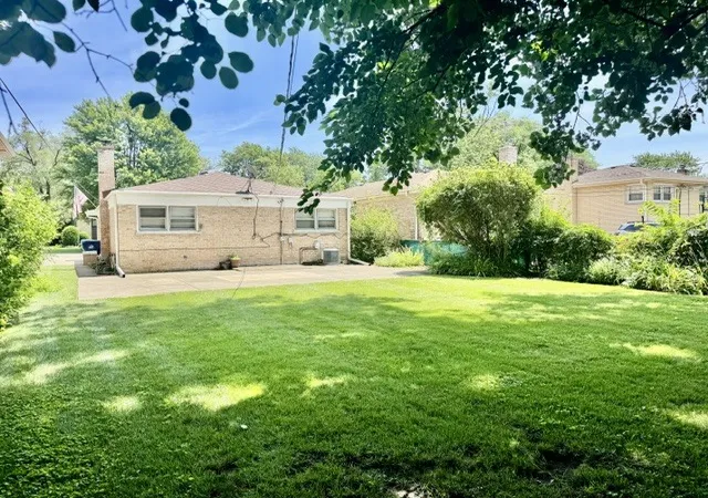 17th image of 617 Lavergne Ave, Wilmette, IL 60091 | MLS# 12701840