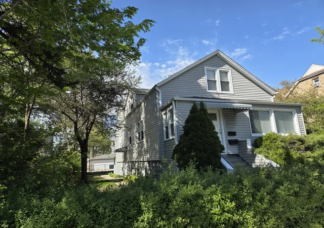 Photo 2 of Multi family home for sale at 5484 W Gettysburg St, Chicago, IL 60630 | MLS# 12701869 | Listing updated on 2026-09-24