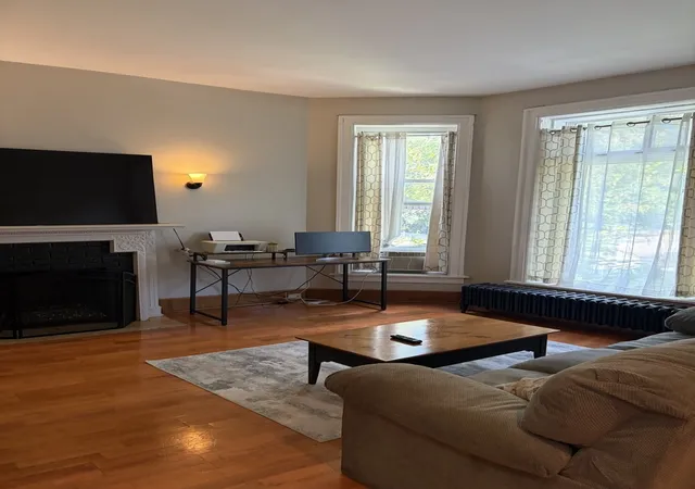 Homes for sale in Chicago, IL | 441 E 42Nd St, Chicago, IL 60653 | MLS# 12701914