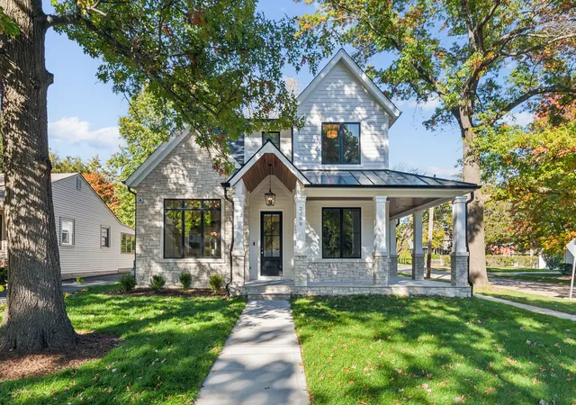 Photo 2 of Single family home for sale at 1540 Carol Ct, Northbrook, IL 60062 | MLS# 12701927 | Listing updated on 2026-09-17