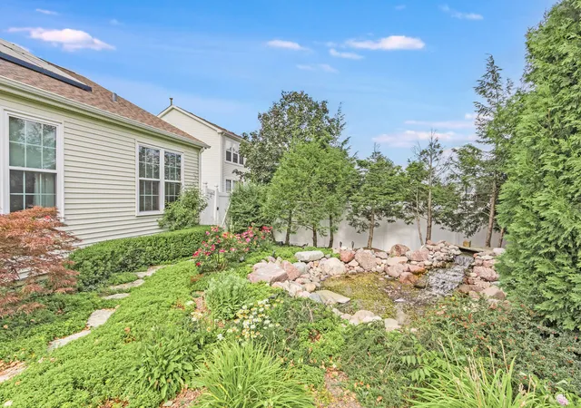 5th image of 1715 Wintercrest Ct, Shorewood, IL 60404 | MLS# 12701970