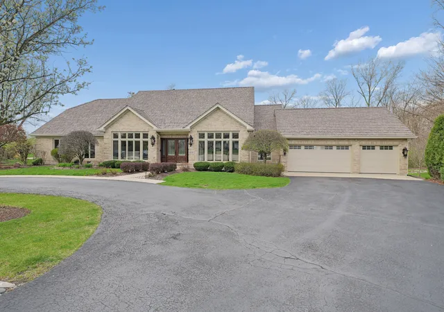 Homes for sale in Homer Glen, IL | 16762 S Deer Path Dr, Homer Glen, IL 60491 | MLS# 12701984