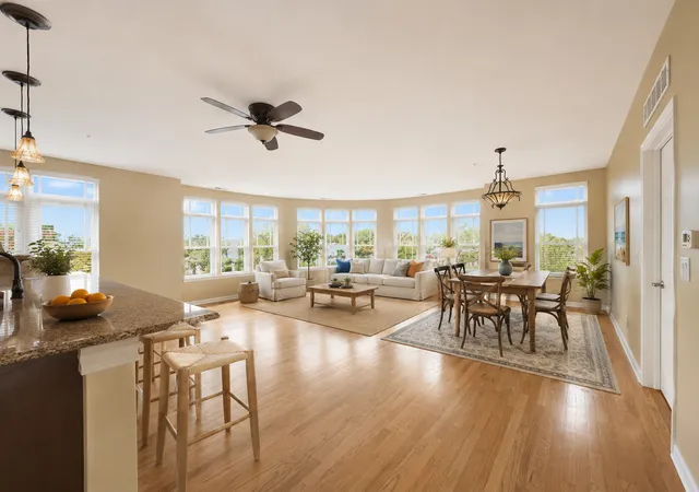 Homes for sale in Oak Park, IL | 106 S Ridgeland Ave #304, Oak Park, IL 60302 | MLS# 12702024