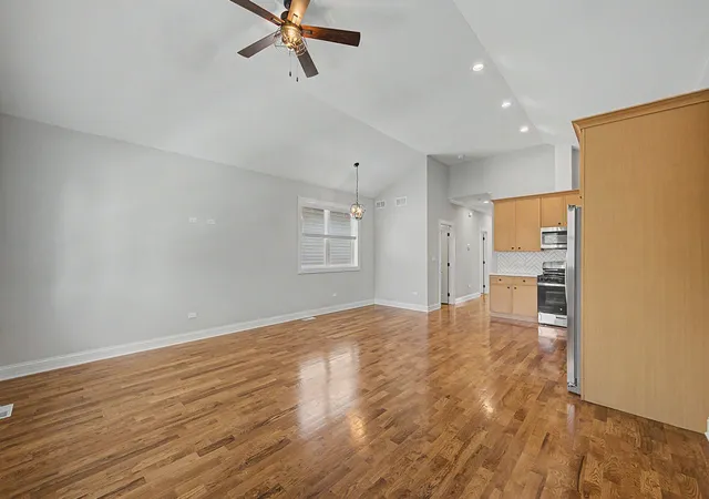 4th image of 555 N Springfield Ave, Chicago, IL 60624 | MLS# 12702046