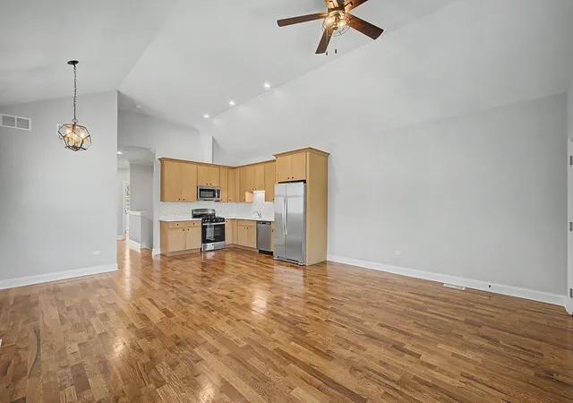 5th image of 555 N Springfield Ave, Chicago, IL 60624 | MLS# 12702046