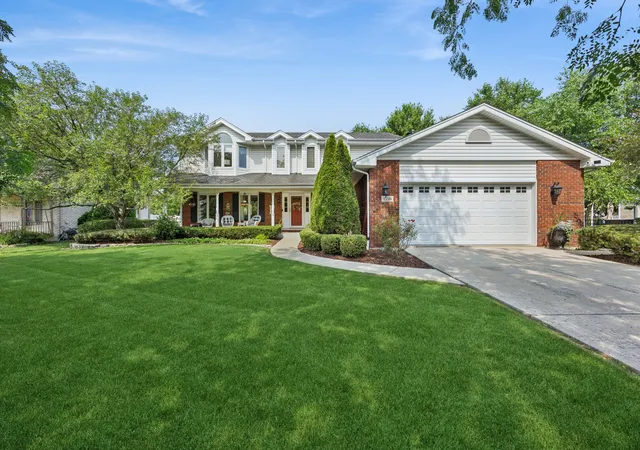 2nd image of 15518 Harbor Town Dr, Orland Park, IL 60462 | MLS# 12702052