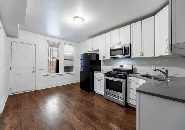 5th image of 8632 S Escanaba Ave, Chicago, IL 60617 | MLS# 12702080