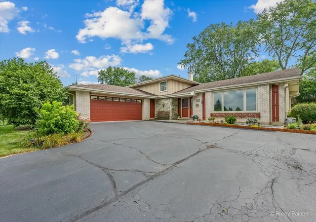 Photo 1 of Single family home for sale at 163 S Circle Ave, Bloomingdale, IL 60108 | MLS# 12702090 | Listing updated on 2026-09-16