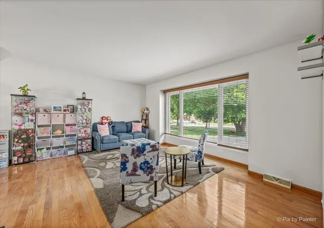 Photo 2 of Single family home for sale at 163 S Circle Ave, Bloomingdale, IL 60108 | MLS# 12702090 | Listing updated on 2026-09-16