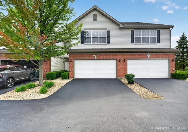 Homes for sale in Round Lake, IL | 1286 W Black Wolf Rd, Round Lake, IL 60073 | MLS# 12702095