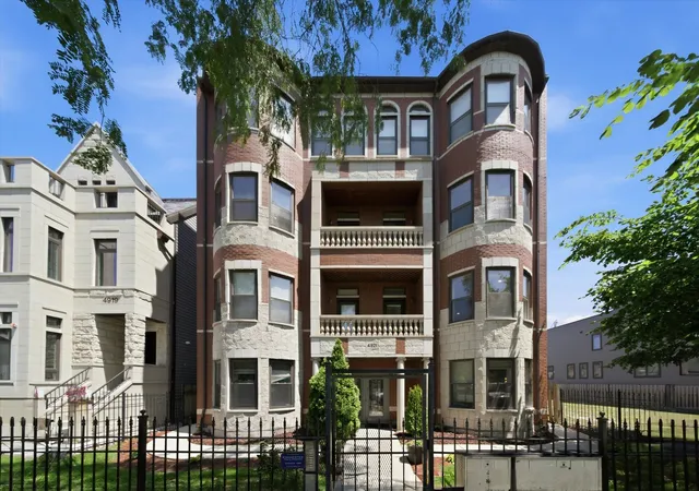 1st image of 4921 S King Dr #1S, Chicago, IL 60615 | MLS# 12702097