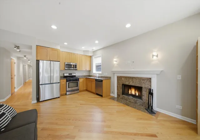 4th image of 4921 S King Dr, Chicago, IL 60615