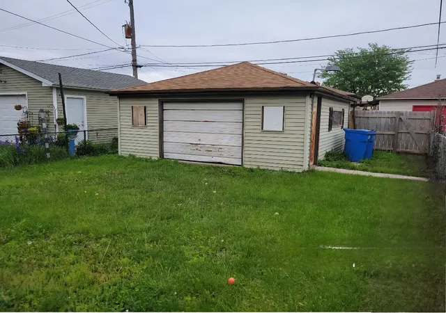 Photo 3 of Single family home for sale at 4637 S Kilpatrick Ave, Chicago, IL 60632 | MLS# 12702103 | Listing updated on 2026-09-17