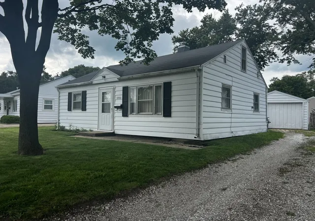 Homes for sale in Rantoul, IL | 1353 Fairlawn Dr, Rantoul, IL 61866 | MLS# 12702135