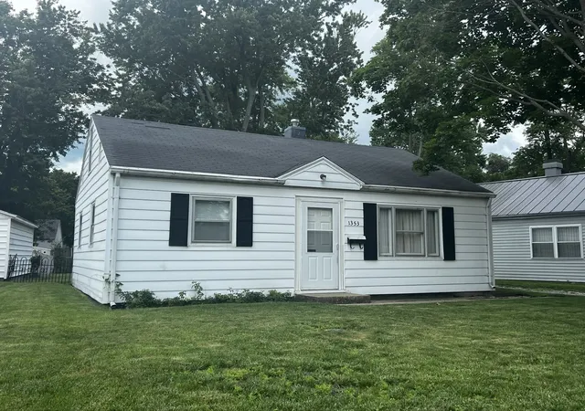 Homes for sale in Rantoul, IL | 1353 Fairlawn Dr, Rantoul, IL 61866 | MLS# 12702135