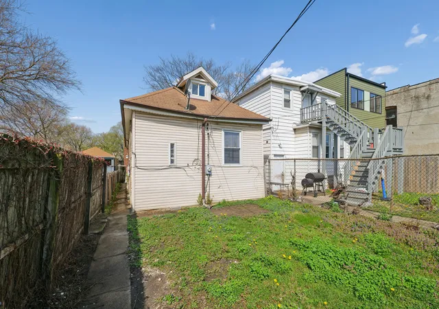 Photo 3 of Single family home for sale at 6521 S Saint Lawrence Ave, Chicago, IL 60637 | MLS# 12702142 | Listing updated on 2026-09-28