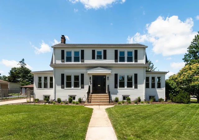 1st image of 210 S Grace St, Lombard, IL 60148 | MLS# 12702181