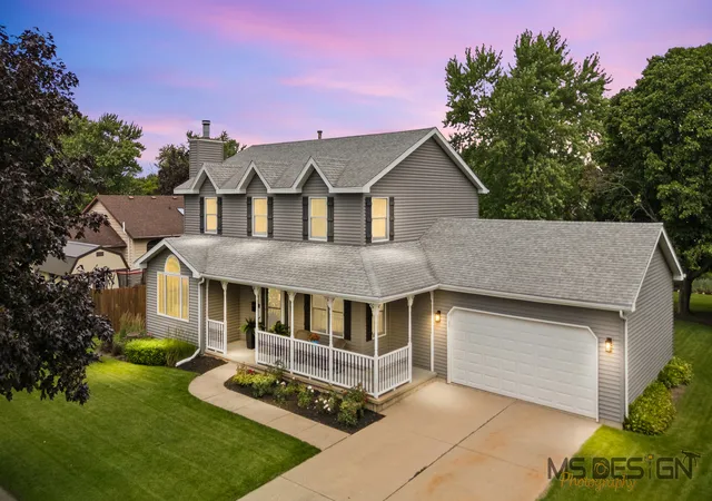 Homes for sale in De Kalb, IL | 207 Barb Blvd, De Kalb, IL 60115 | MLS# 12702191
