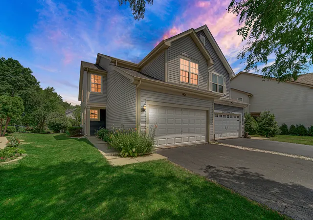 Photo 2 of Multi family home for sale at 1424 Derby Ln #1424, Mundelein, IL 60060 | MLS# 12702221 | Listing updated on 2026-08-28