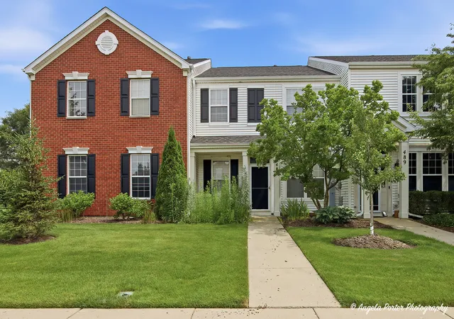 Homes for sale in Round Lake, IL | 487 S Litchfield Dr, Round Lake, IL 60073 | MLS# 12702227