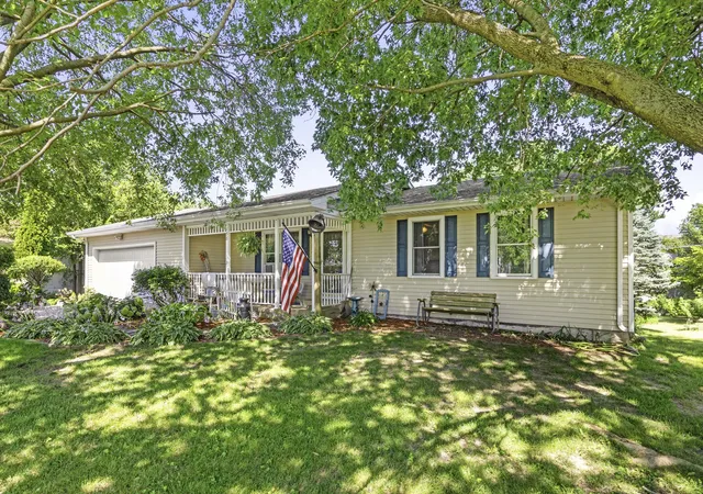 1st image of 158 Tammy Ln, Lake Holiday, IL 60552 | MLS# 12702238