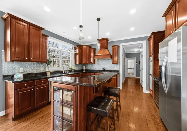 4th image of 40W612 N Blue Lake Cir, Campton Hills, IL 60175 | MLS# 12702252
