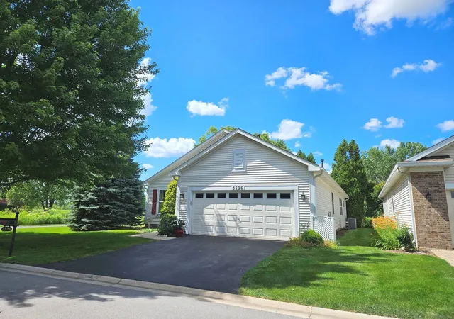 2nd image of 1526 Benzie Cir, Romeoville, IL 60446 | MLS# 12702254