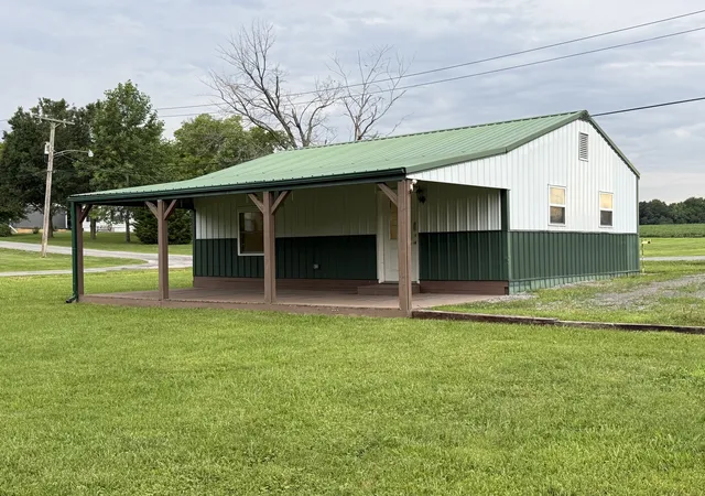 Photo 1 of Single family home for sale at 703 O Henry St, Mcleansboro, IL 62859 | MLS# 12702283 | Listing updated on 2026-08-23