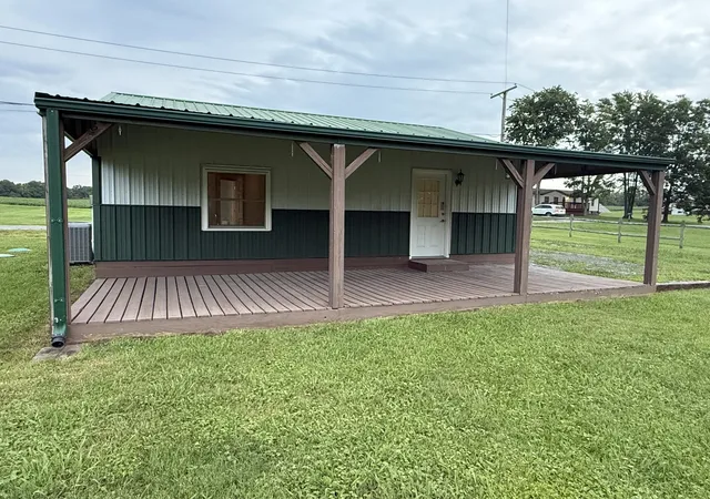 Photo 2 of Single family home for sale at 703 O Henry St, Mcleansboro, IL 62859 | MLS# 12702283 | Listing updated on 2026-08-23